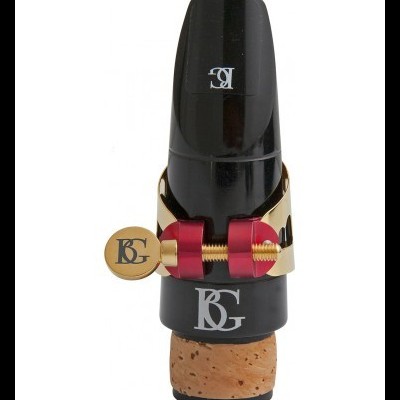 Boquilha de clarinete com bocal preto, abraçadeira brilhante dourada e parafuso vermelho BG