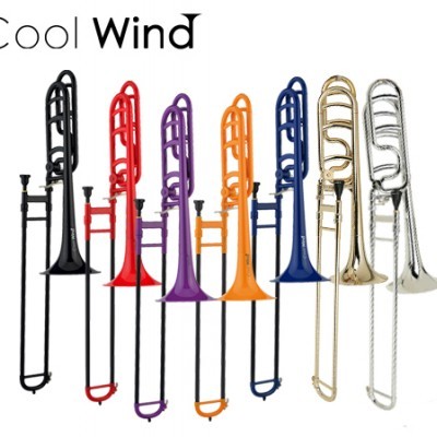 Sete trombones coloridos alinhados verticalmente com fundo branco e texto Cool Wind