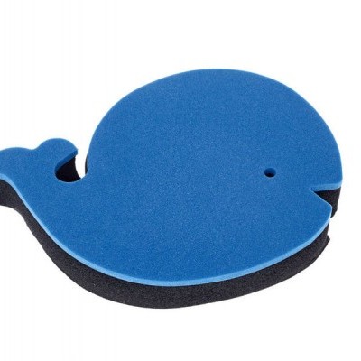 Esponja de banho azul em forma de baleia