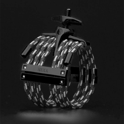 Pulseira masculina preta e branca com fecho de âncora prateado HEXA