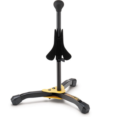 Suporte para saxofone com base preta e detalhes amarelos