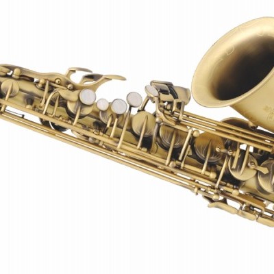 Saxofone tenor dourado com teclas brancas e anel preto