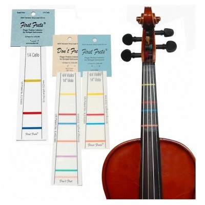 Violino castanho com tiras de posicionamento de dedos coloridas etiquetadas para instrumentos de corda