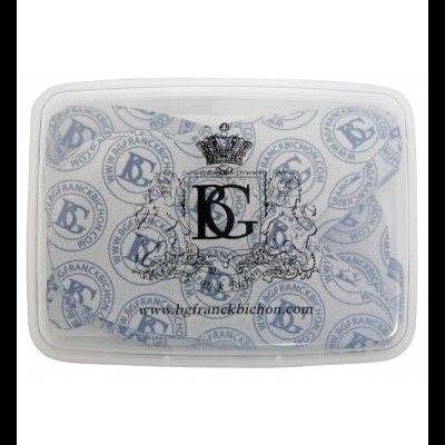 Caixa plástica transparente com pacotes BG Franck Bichon