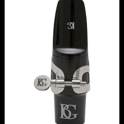 Mouthpiece para saxofone preto com fecho metálico e logo BG