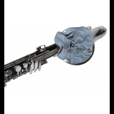 Clarinete preto com teclas de metal e proteção de tecido cinzento