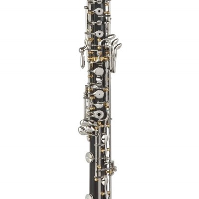 Clarinete preto com teclas metálicas em fundo branco