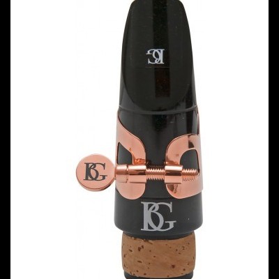 Boquilha de clarinete preta com anel metalizado cor cobre e logo BG