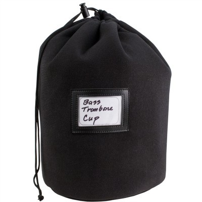 Estojo preto para trombone baixo com etiqueta 