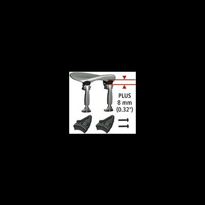 Parafusos metálicos com texto 'PLUS 8 mm (0.32