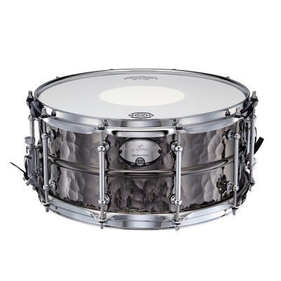 Tambor de caixa cromado martelado com pele branca Remo e placa Benny Greb