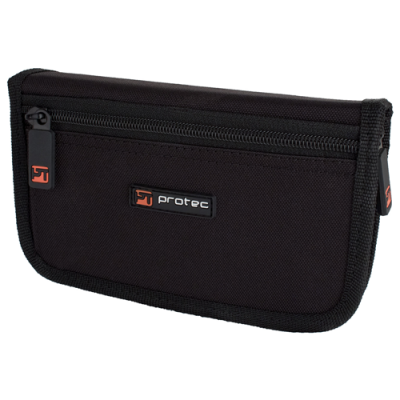 Bolsa preta Protec com fecho de correr e logótipo