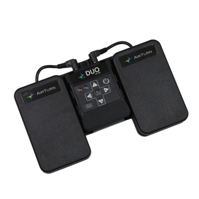 Pedal AirTurn DUO BT-105 preto com duas unidades retangulares e módulo central com botões