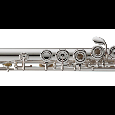 Flauta transversal metálica prateada com chaves detalhadas