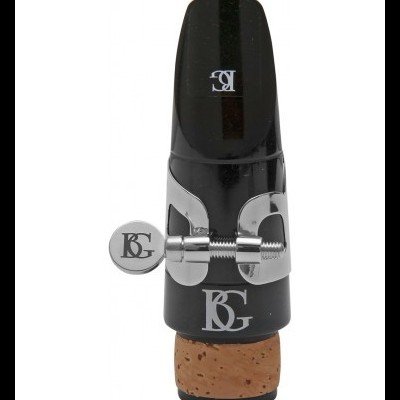 Boquilha de clarinete preto com suporte metálico prateado e rolha de cortiça