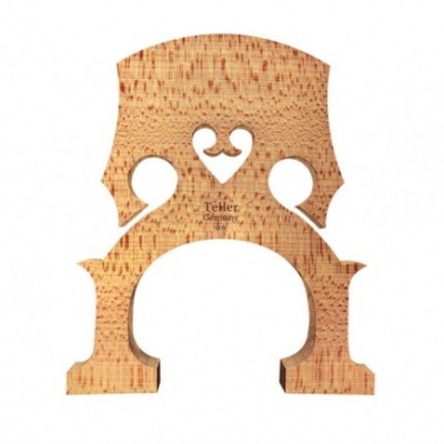 ponte de madeira clara com textura e texto Teher Germany