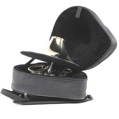 Estojo preto aberto com trompete dentro