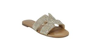 Chinelo Vizzano com Aplicações de strass Sandália rasa feminina com pedrarias e sola caramelo