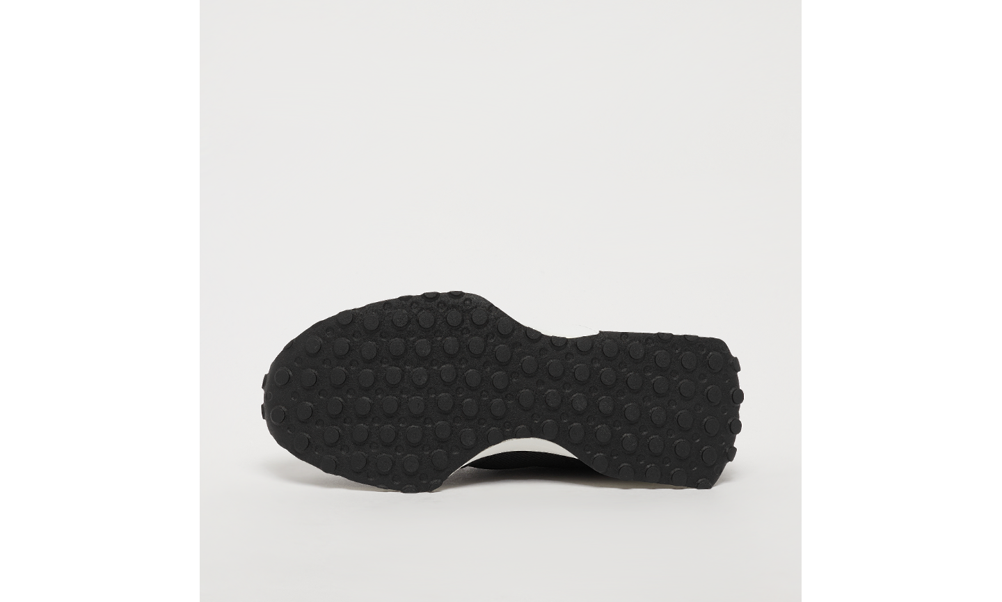 Sapatilha New Balance Preto Gs327 Cbw Sola preta de sapato desportivo com pontos circulares