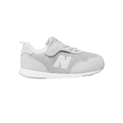 Tênis infantil cinzento New Balance com logo N branco lado lateral