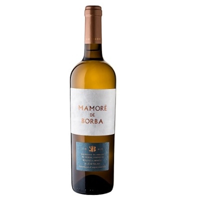 Garrafa de vinho Mamoré de Borba com rótulo branco e selo azul