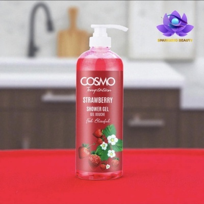 Frasco de gel de duche COSMO Strawberry com tampa de doseador em cozinha