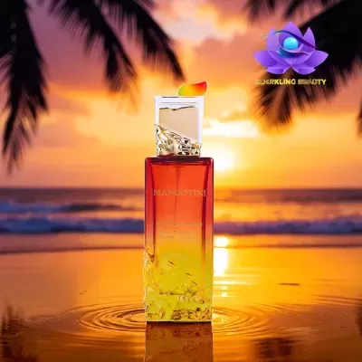 Frasco de perfume em tons amarelo e vermelho na areia com pôr-do-sol e logo Sparkling Beauty