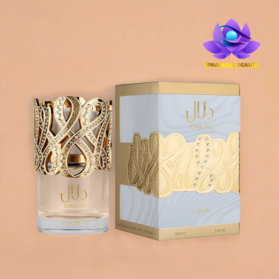 Frasco de perfume e caixa DALAL Lattafa em tons dourado e branco num fundo bege