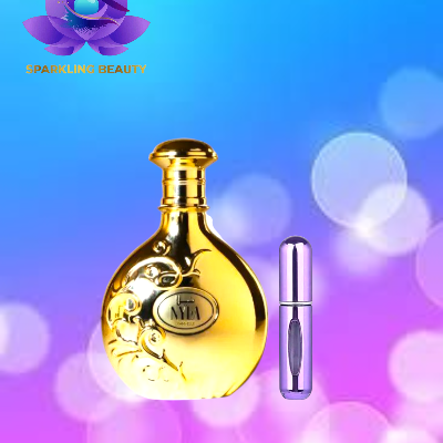 Frascos de produtos de beleza dourado e roxo num fundo colorido