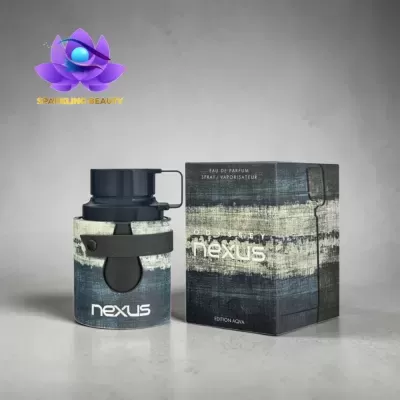 Frasco de perfume e caixa de perfume Nexus com design azul e branco
