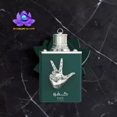 Frasco de perfume verde escuro com detalhe metálico prateado em forma de mão