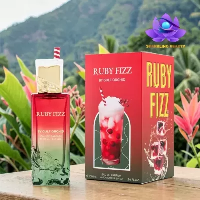 Frasco e caixa de perfume Ruby Fizz com design vermelho, verde e branco