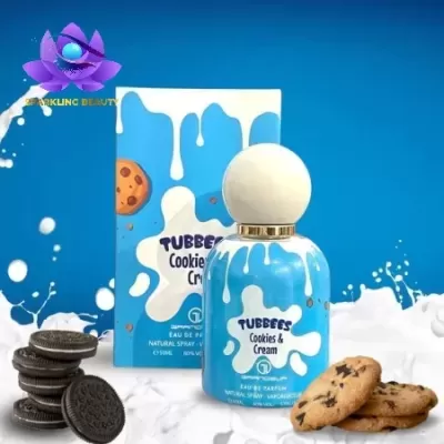 Frasco de perfume azul claro TUBBEE'S Cookies & Cream com caixa e bolachas ao redor