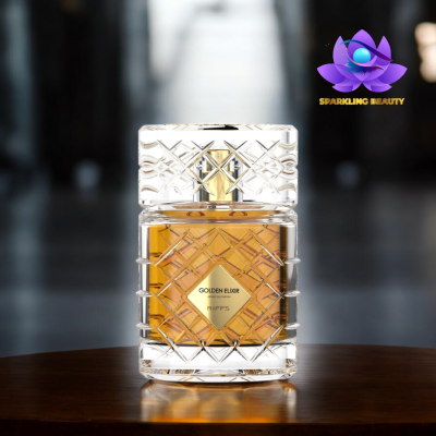 Frasco de perfume Golden Elixir em vidro transparente com padrão em relevo e líquido âmbar.