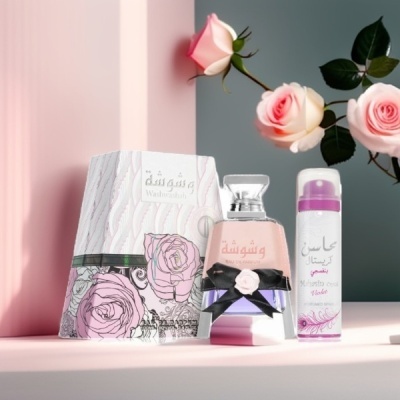 Conjunto de perfume e desodorizante com embalagem decorada em padrão floral cor-de-rosa