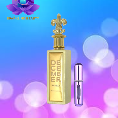 Frascos de perfume dourado e roxo num fundo colorido