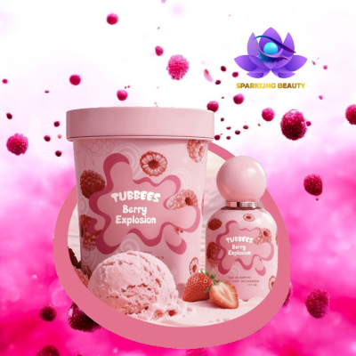 Produto TUBBEES Berry Explosion com design rosa e estampas de frutas, sorvete rosa e morangos frescos em fundo rosa