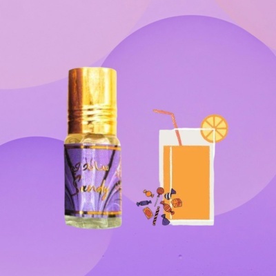 Frasco pequeno de vidro com tampa dourada e etiqueta roxa