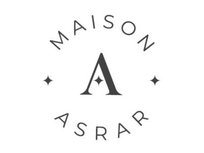 Logotipo circular preto com letra A e texto MAISON ASRAR