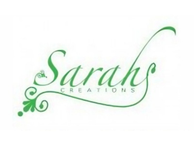 Logotipo verde com o texto Sarahs CREATIONS em fundo branco