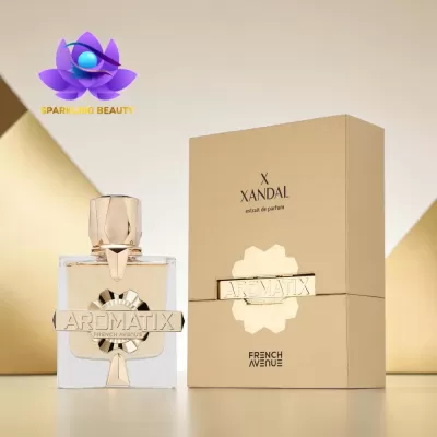 Frasco de perfume e caixa dourados com texto Aromatix French Avenue.