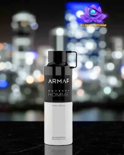 Frasco preto e branco de perfume Armaf Odyssey Homme