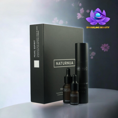 Conjunto de cosméticos NATURNUA com caixa preta e frascos em fundo floral