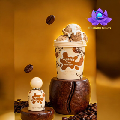 Frasco de perfume e embalagem decorativa com padrão de café e gelado