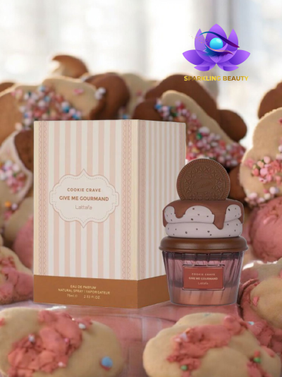 Frasco de perfume e caixa Cookie Crave Give Me Gourmand Lattafa com biscoitos decorados coloridos