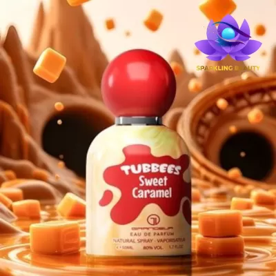 Frasco de perfume TUBBEES Sweet Caramel com tampa vermelha e cenário caramelizado