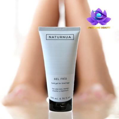 Tubo de gel NATURNUA em fundo branco com pernas