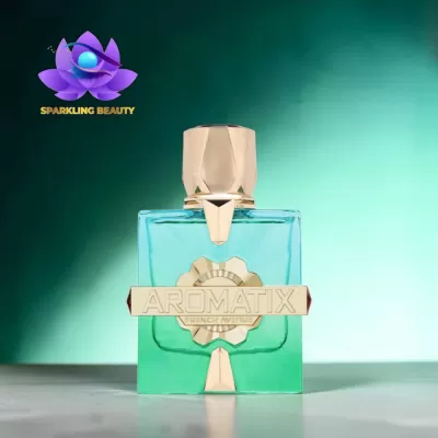 Frasco de perfume azul-esverdeado com detalhes dourados e texto AROMATIX FRENCH AVENUE