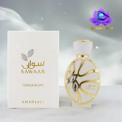 Frasco de perfume branco oval com detalhes dourados e embalagem branca ao lado