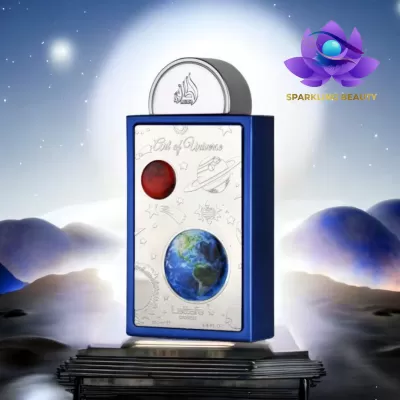 Frasco de perfume azul com decoração espacial e logo Sparkluz Beauty